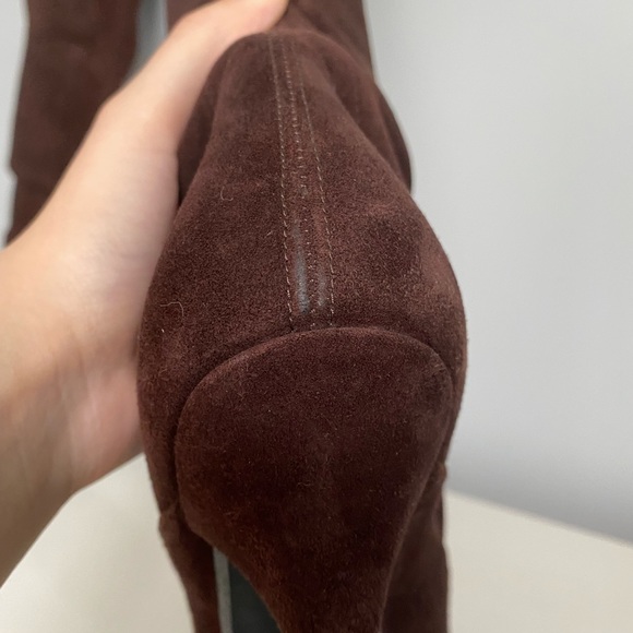 🤎Stuart Weitzman Suede Pointed-Toe Knee-High Boots🤎 - Picture 12 of 16